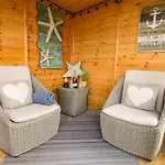 The Hayshed * 惠特比