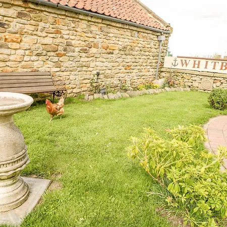 The Hayshed * Уитби