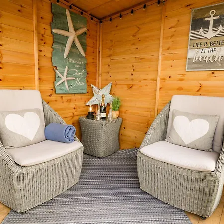 The Hayshed * Уитби