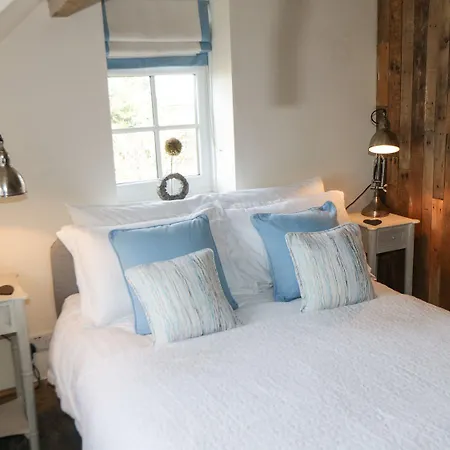 The Hayshed * Уитби